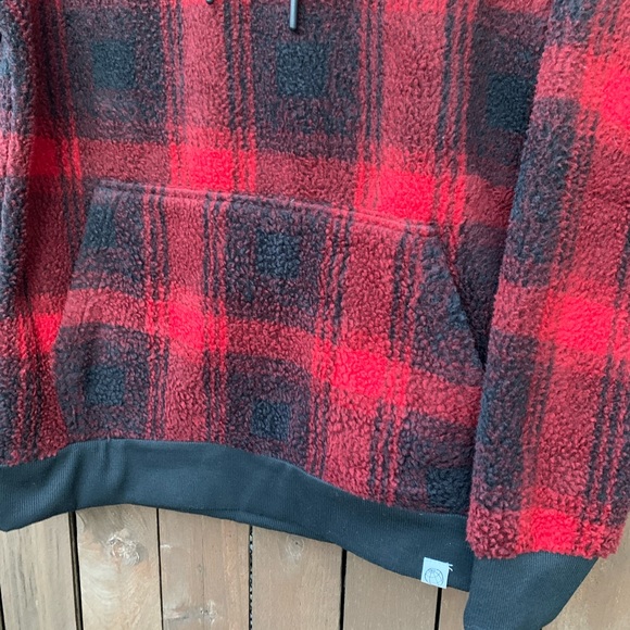 Free Planet | Red/Blk Buffalo Plaid Sweatshirt - Picture 4 of 8